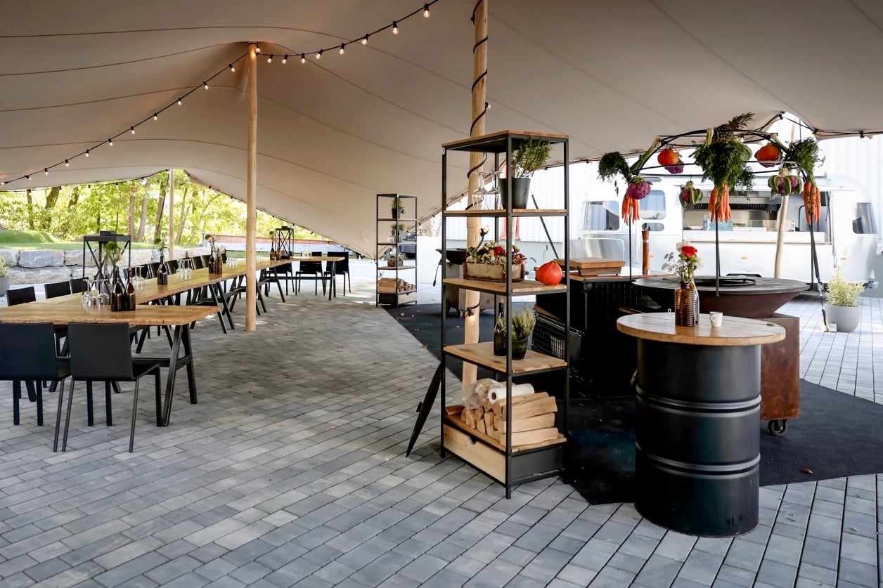 Viel Platz für große Ideen: BBQ-Events, Live-Shows und Musik unter freiem Himmel